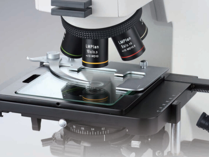 CDM-806Upright metallographic microscope